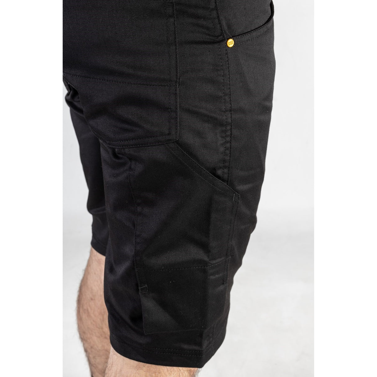 Tracker Shorts  Black